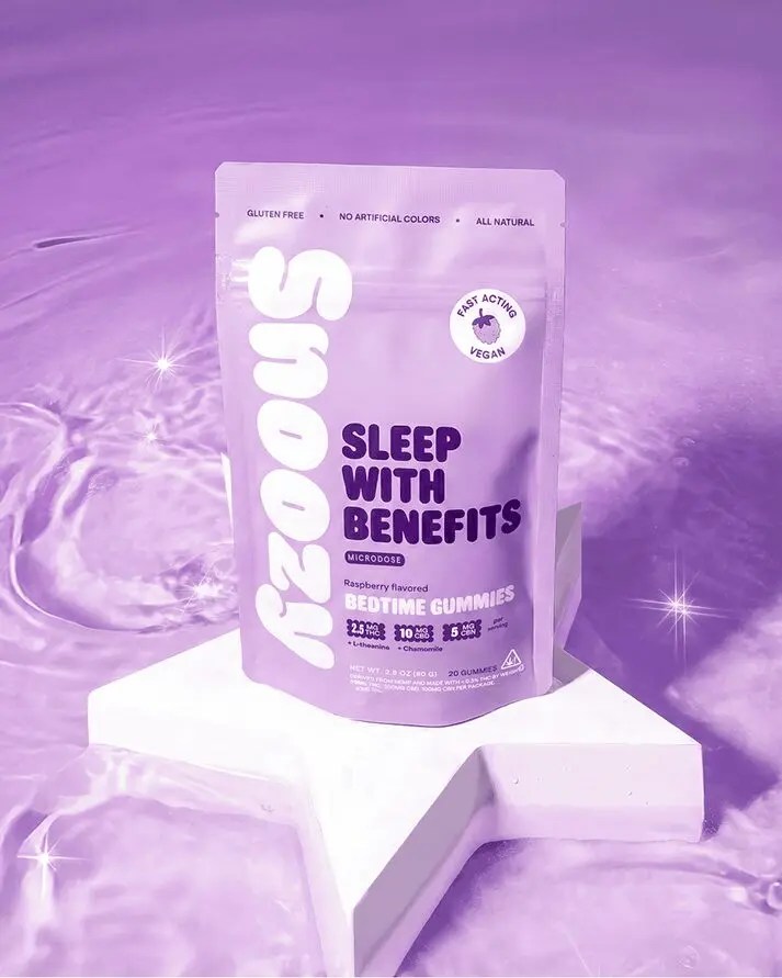 Snoozy Wellness Gummies Sleep with Benefits Microdose pouch