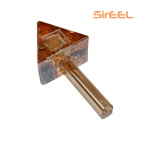 Amber SirEEL Vision Triangle Pipe close up of the recessed square bowl